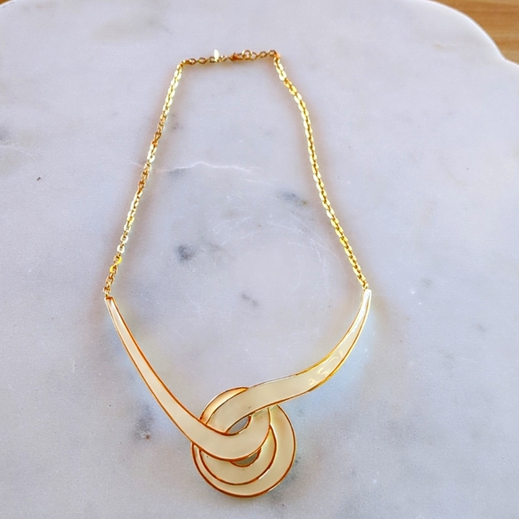 Monet chocker/necklace rare‎ find, white enamel & gold tone - Picture 1 of 4